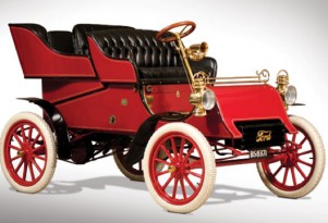 1903 Ford Model A Rear Entry Tonneau - Image: RM Auctions