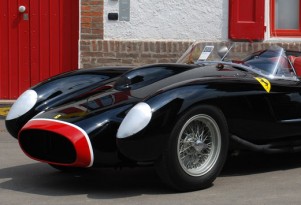Link Love From The Car Connection: Ferrari Goes For Big Bills, Rolls Royce Ghost In The Flesh, And A Flashback To Simpler Times