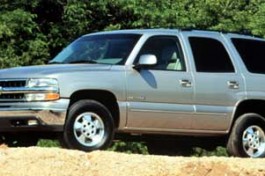 2000 Chevrolet New Tahoe Base