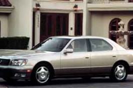 2000 Lexus LS 400 
