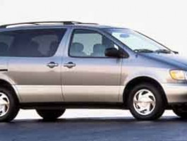 2000 Toyota Sienna CE