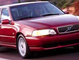 2000 Volvo V70 