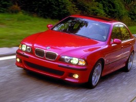 2000 BMW M5