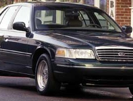 2001 Ford Crown Victoria 