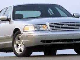 2002 Ford Crown Victoria Standard