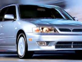 2002 Infiniti G20 Luxury