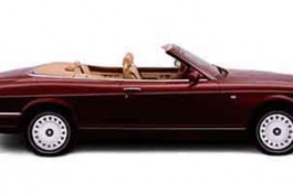 2002 Rolls-Royce Corniche 