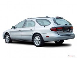 2003 Ford Taurus 4-door Wagon SEL Deluxe Angular Rear Exterior View