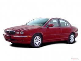 2003 Jaguar X-TYPE 4-door Sedan 2.5L Auto Angular Front Exterior View