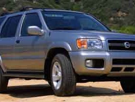 2003 Nissan Pathfinder SE