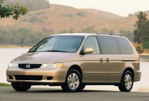 Honda Recalls 807,000 Minivans, SUVs In U.S. For Rollaway Problem