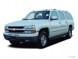 2004 Chevrolet Suburban 4-door 1500 4WD LS Angular Front Exterior View
