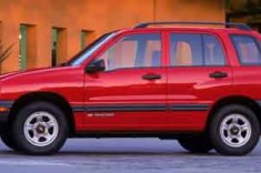 2004 Chevrolet Tracker Base