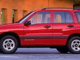 2004 Chevrolet Tracker Base