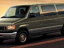 2004 Ford Econoline Wagon XL