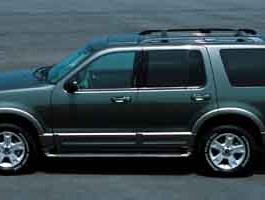 2004 Ford Explorer XLS