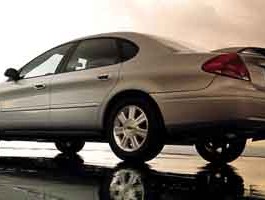 2004 Ford Taurus LX