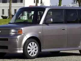 2004 Scion xB 
