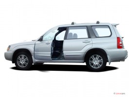 2004 Subaru Forester (Natl) 4-door 2.5 XS Auto w/Premium Pkg Open Doors