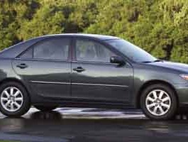2004 Toyota Camry XLE