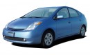 2004 Toyota Prius 5dr HB (Natl) Angular Front Exterior View