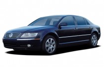 2004 Volkswagen Phaeton 2004 Volkswagen Phaeton 4-door Sedan V8 6-spd Auto Angular Front Exterior View