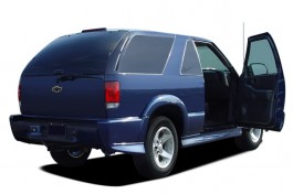 2005 Chevrolet Blazer 2-door Open Doors
