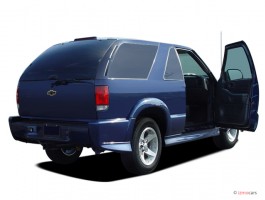 2005 Chevrolet Blazer 2-door Open Doors