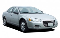 2005 Chrysler Sebring Sedan 2005 Chrysler Sebring Sedan 4-door Touring Angular Front Exterior View