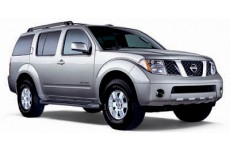 2005 Nissan Pathfinder XE