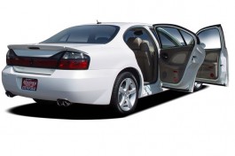 2005 Pontiac Bonneville 4-door Sedan GXP Open Doors