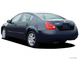 2006 Nissan Maxima 4-door Sedan SL Auto Angular Rear Exterior View
