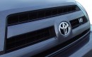 2006 Toyota 4Runner 4-door Limited V8 Auto 4WD (Natl) Grille