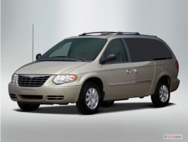2007 Chrysler Town & Country LWB 4-door Wagon Touring Angular Front Exterior View