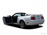 2007 Ford Mustang 2-door Convertible Premium Open Doors