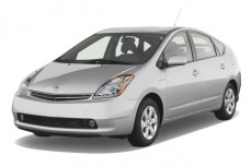 2007 Toyota Prius 5dr HB (Natl) Angular Front Exterior View
