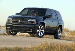 GM Recalls 249,260 Mid-Size SUVs For Door Fire Risk