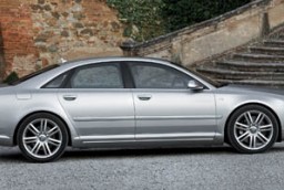 2008 Audi S8 