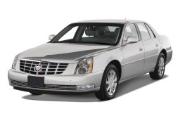 2008 Cadillac DTS 4-door Sedan w/1SA Angular Front Exterior View
