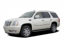 2008 Cadillac Escalade 2008 Cadillac Escalade AWD 4-door Angular Front Exterior View