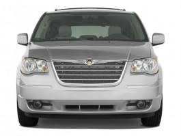 2008 Chrysler Town & Country 4-door Wagon Touring Front Exterior View