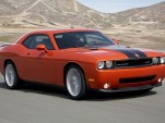 2008_dodge_challenger_srt8_7_zoomed.jpg