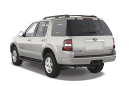 2008 Ford Explorer RWD 4-door V6 XLT Angular Rear Exterior View