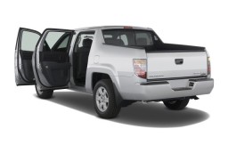 2008 Honda Ridgeline 4WD Crew Cab RT Open Doors