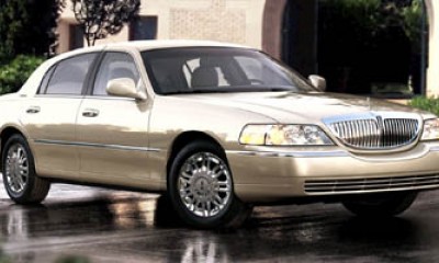 2008 Lincoln Town Car Photos