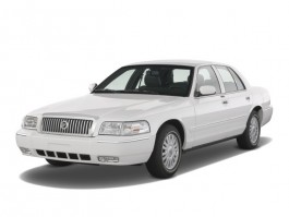 2008 Mercury Grand Marquis 4-door Sedan LS Angular Front Exterior View