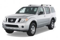 2008 Nissan Pathfinder 2WD 4-door V6 SE Angular Front Exterior View