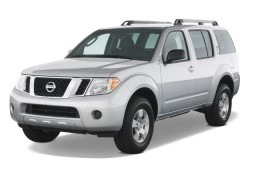 2008 Nissan Pathfinder 2WD 4-door V6 SE Angular Front Exterior View