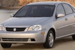 2008 Suzuki Forenza 
