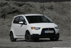 2009 mitsubishi colt official photos 002